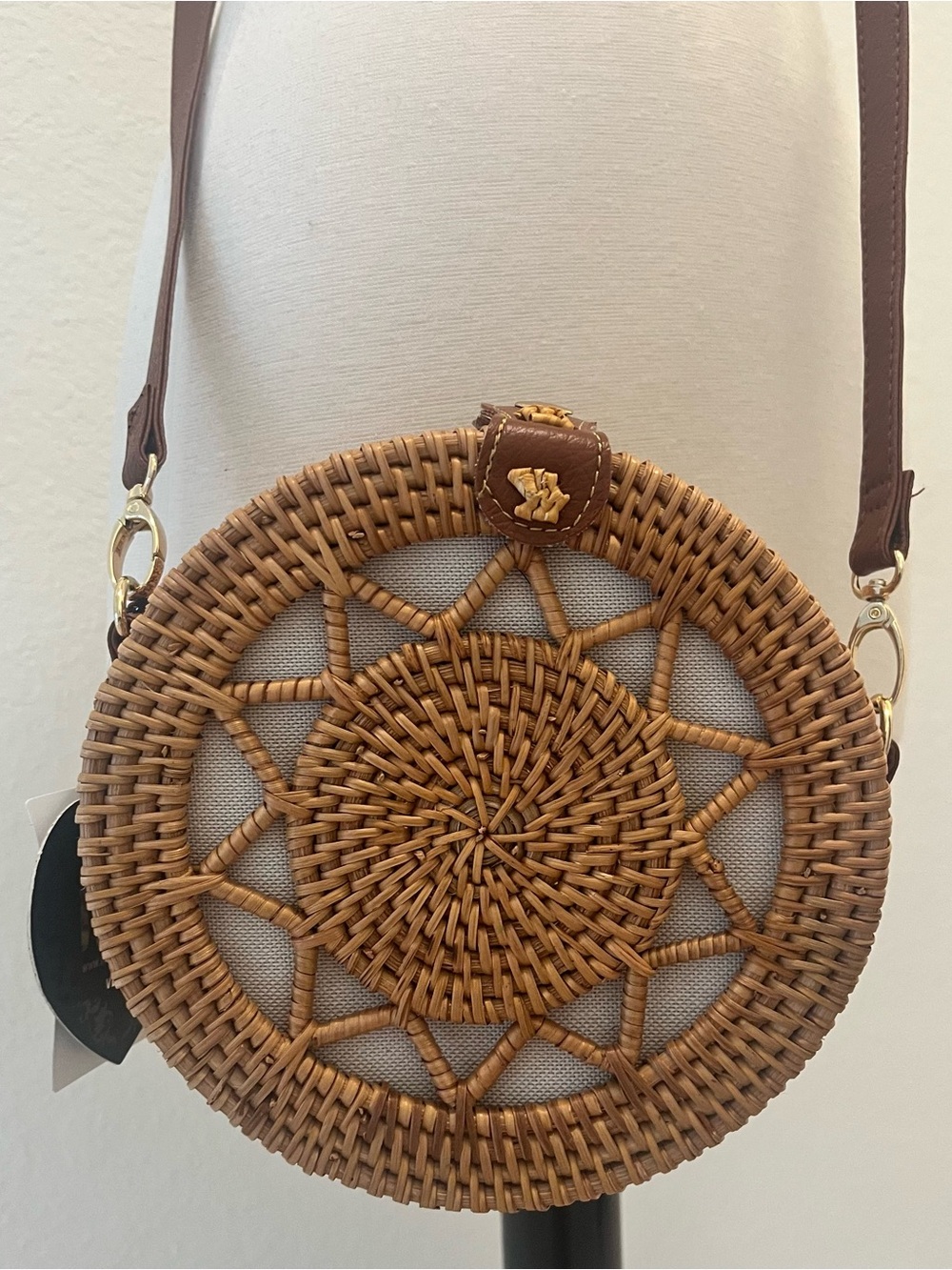 Imoshion Round Woven Crossbody Bag in Brown with Gold Hardware